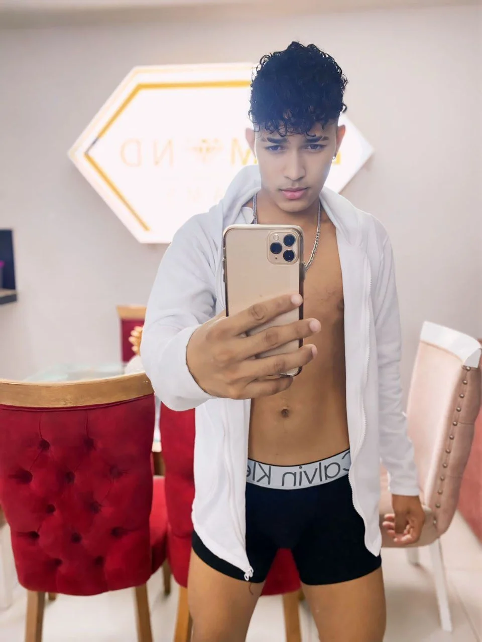 XXX Porn Photo of Nude jamescurly00 20