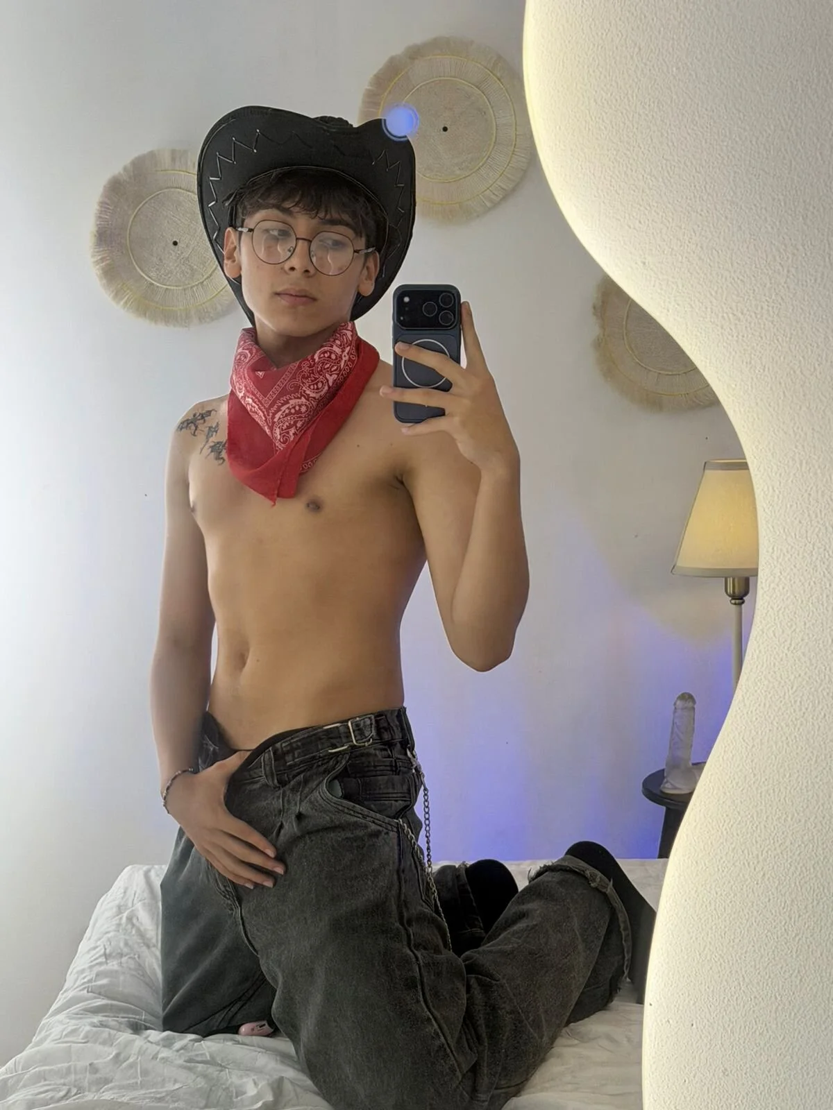 XXX Porn Photo of Nude Damon_wolfe 6