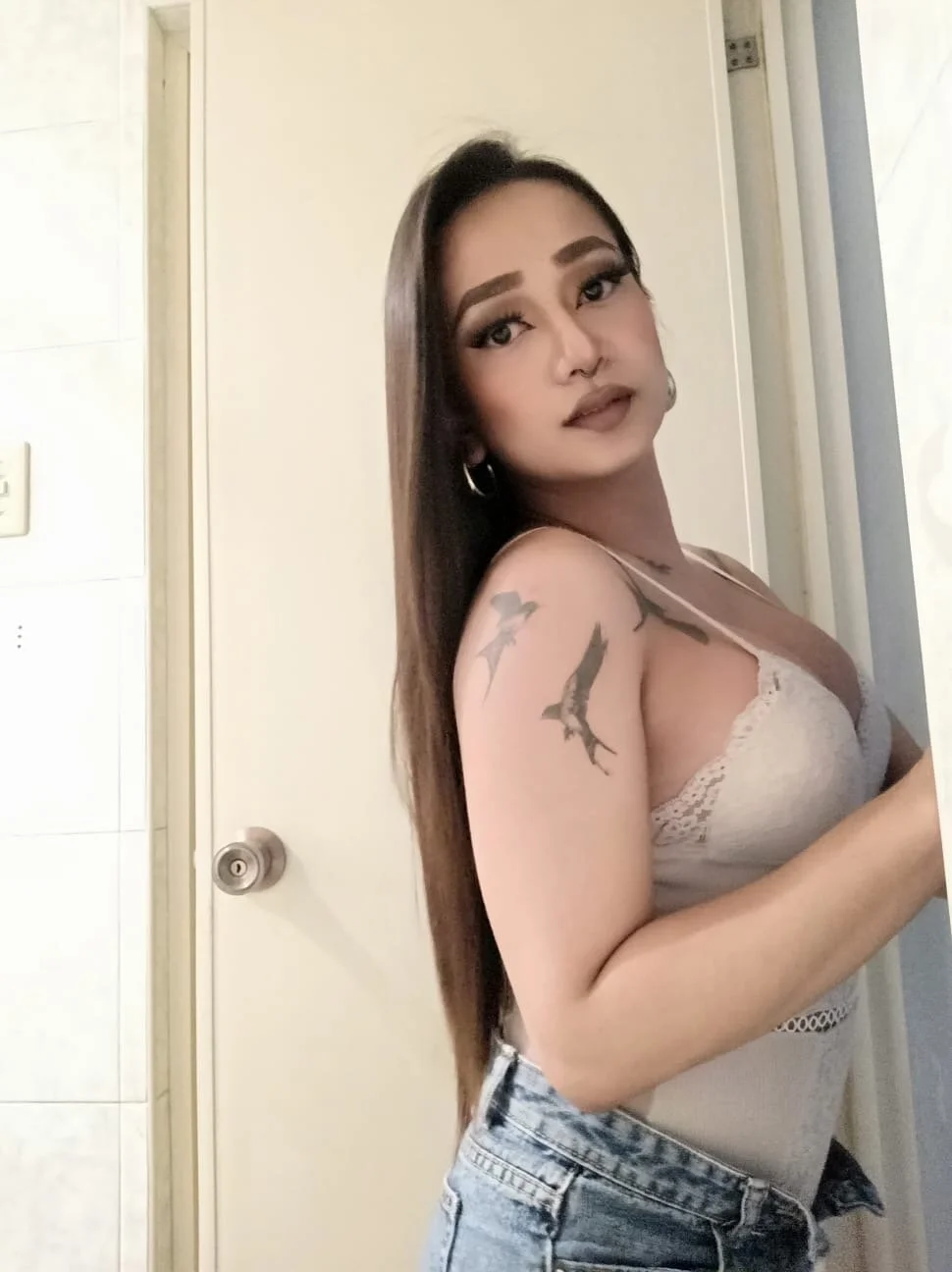 XXX Porn Photo of Nude massivecockgoddess 18