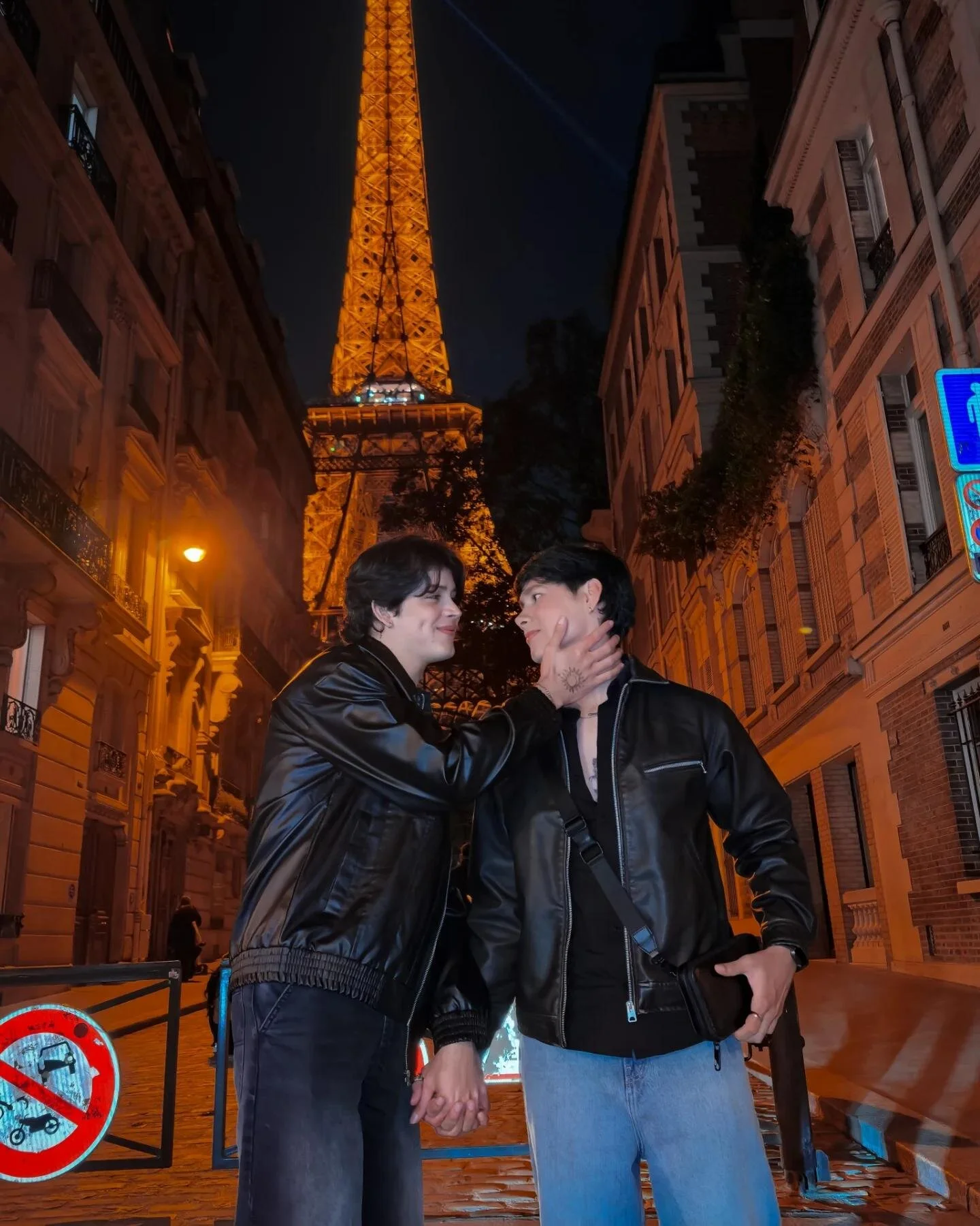XXX Porn Photo of Nude Jim_and_Lee 2