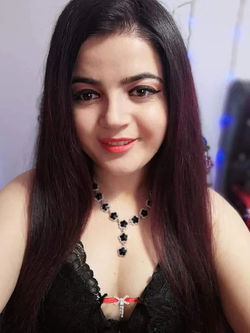XXX Porn Photo of Nude WooW_HotBig_Ass 384