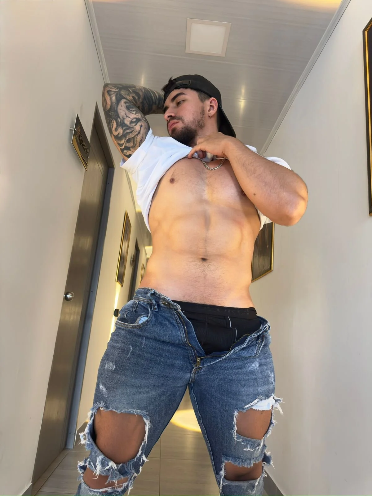 XXX Porn Photo of Nude Brad_Summer 158