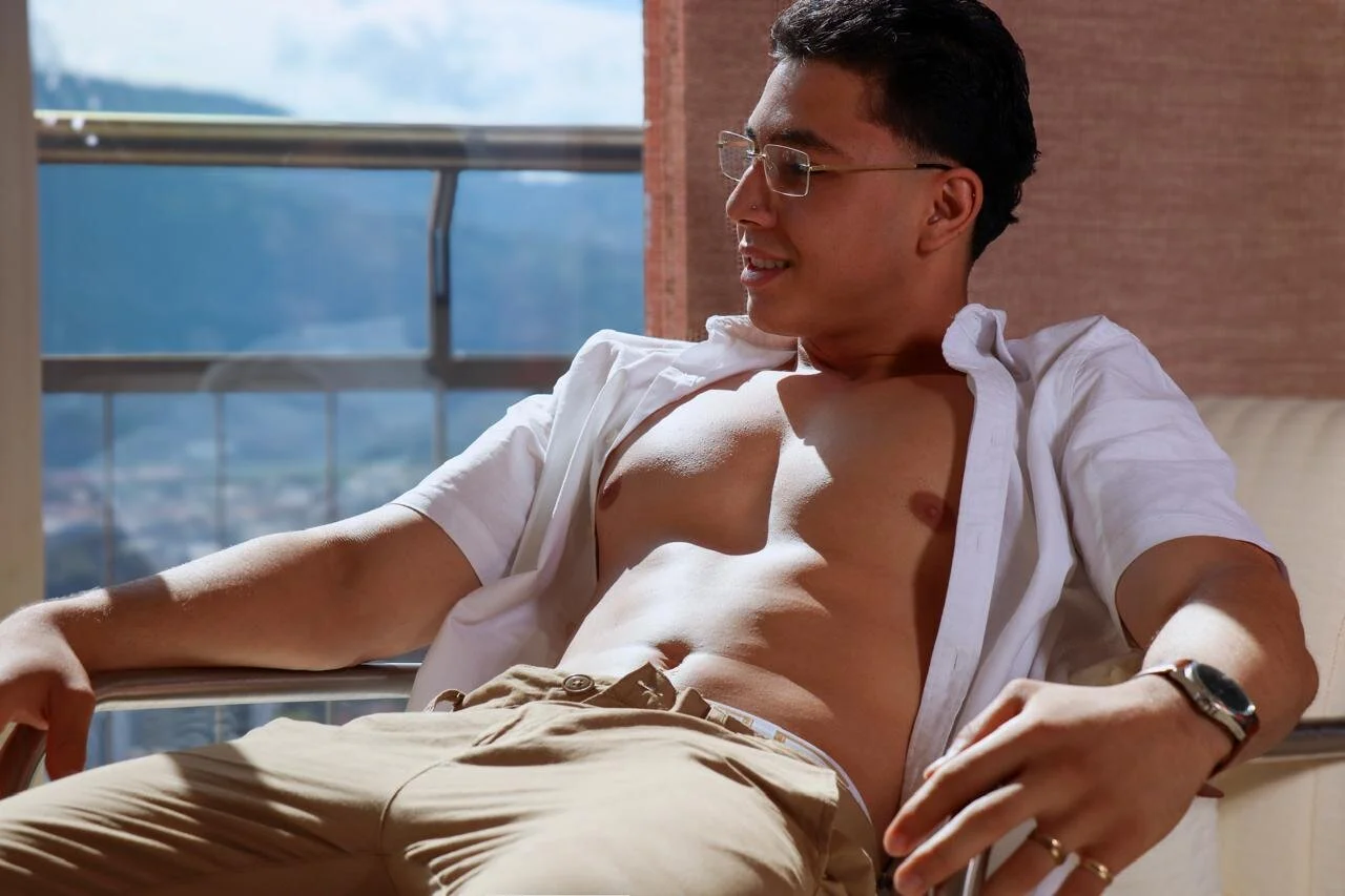 XXX Porn Photo of Nude max_valiant1 1