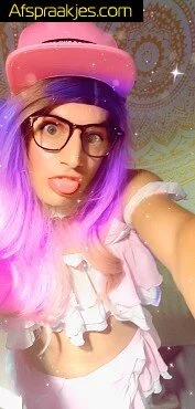 XXX Porn Photo of Nude slankecrosdresser 20