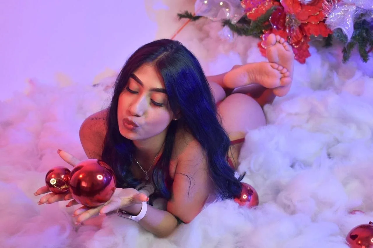 XXX Porn Photo of Nude Lilyrousse_ 2