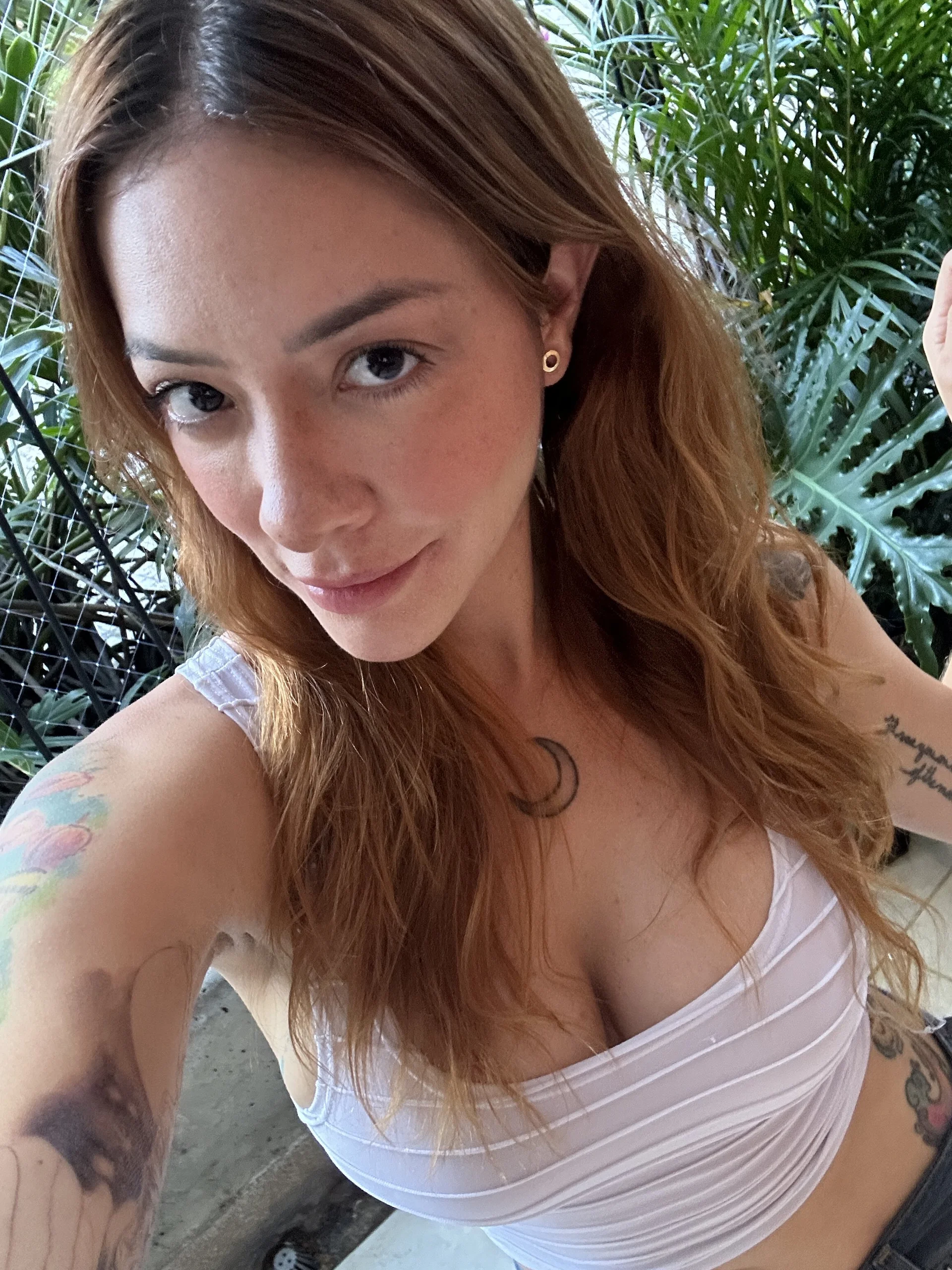 XXX Porn Photo of Nude selenecano 7