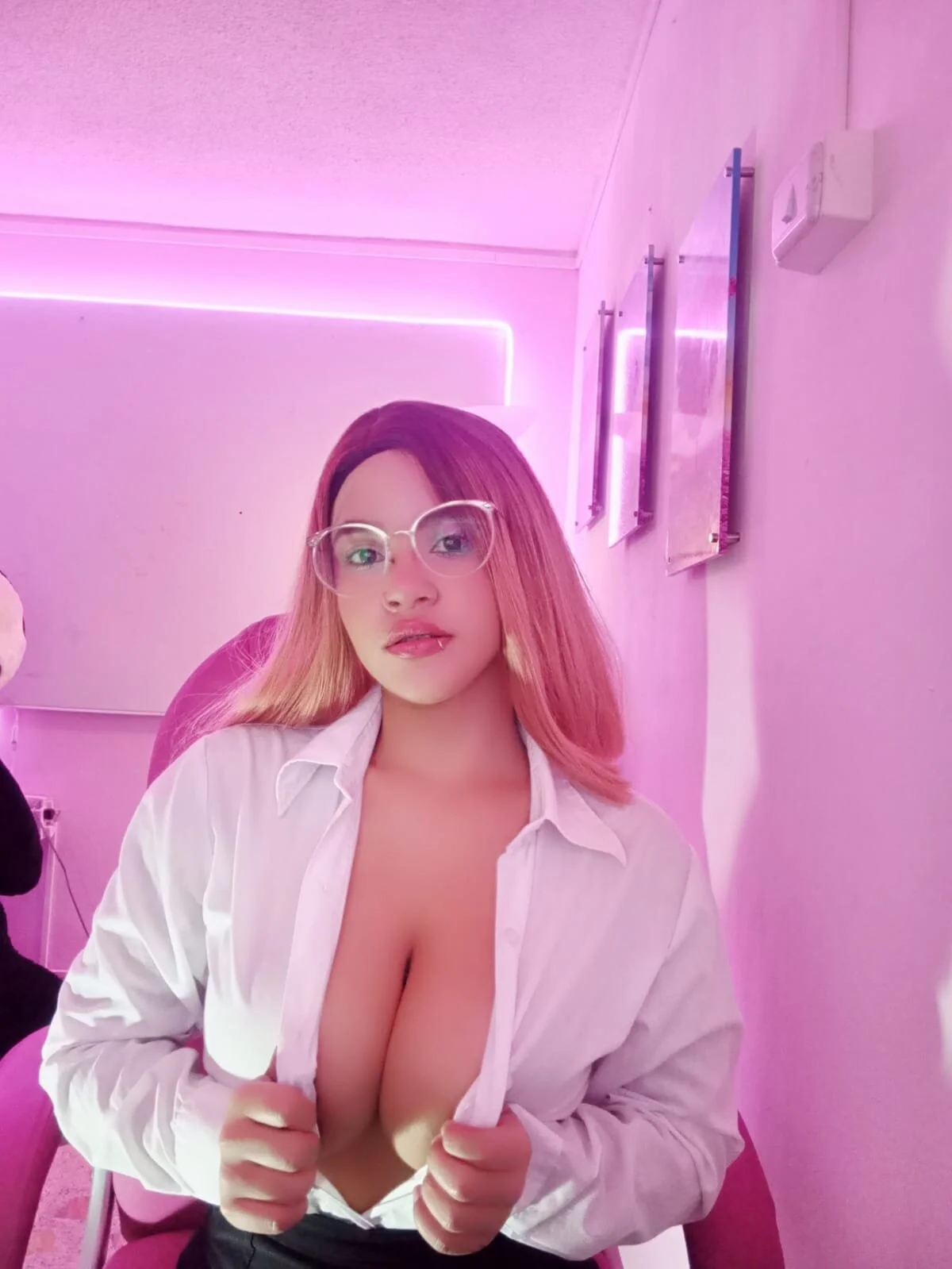 XXX Porn Photo of Nude CAMILA--REY 3