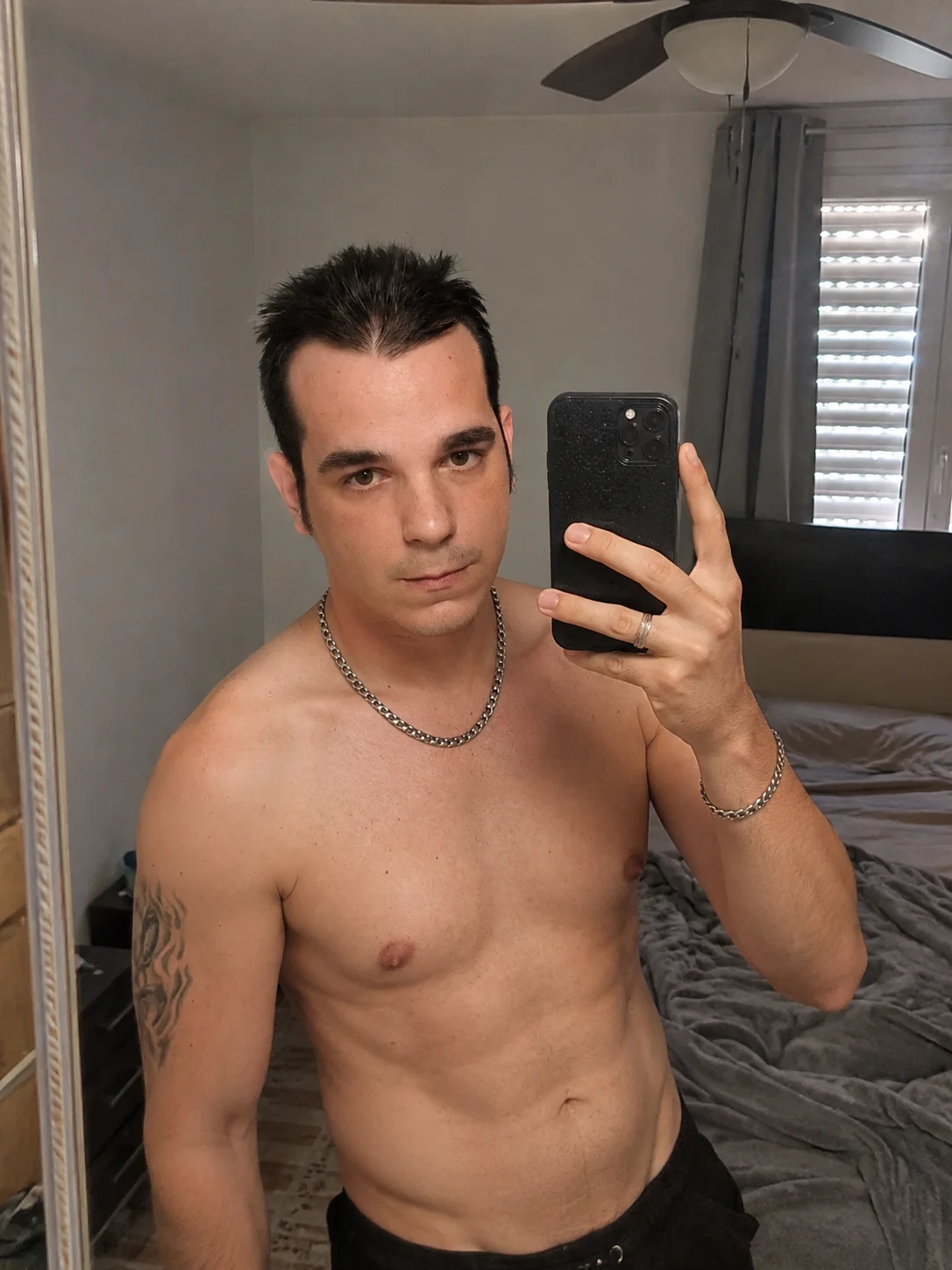 XXX Porn Photo of Nude Joshua__1994 1