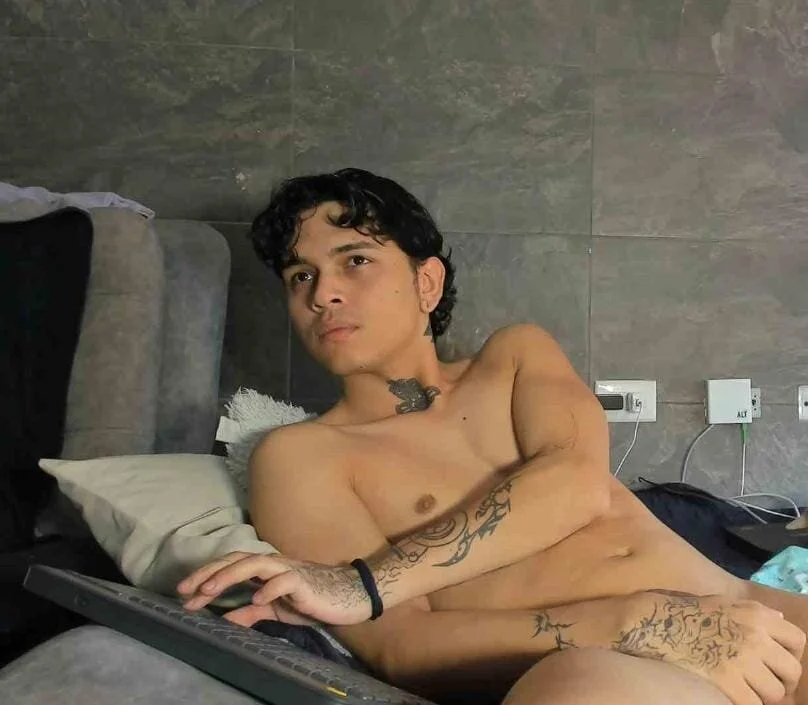 XXX Porn Photo of Nude charlotte_and_liam_ 17
