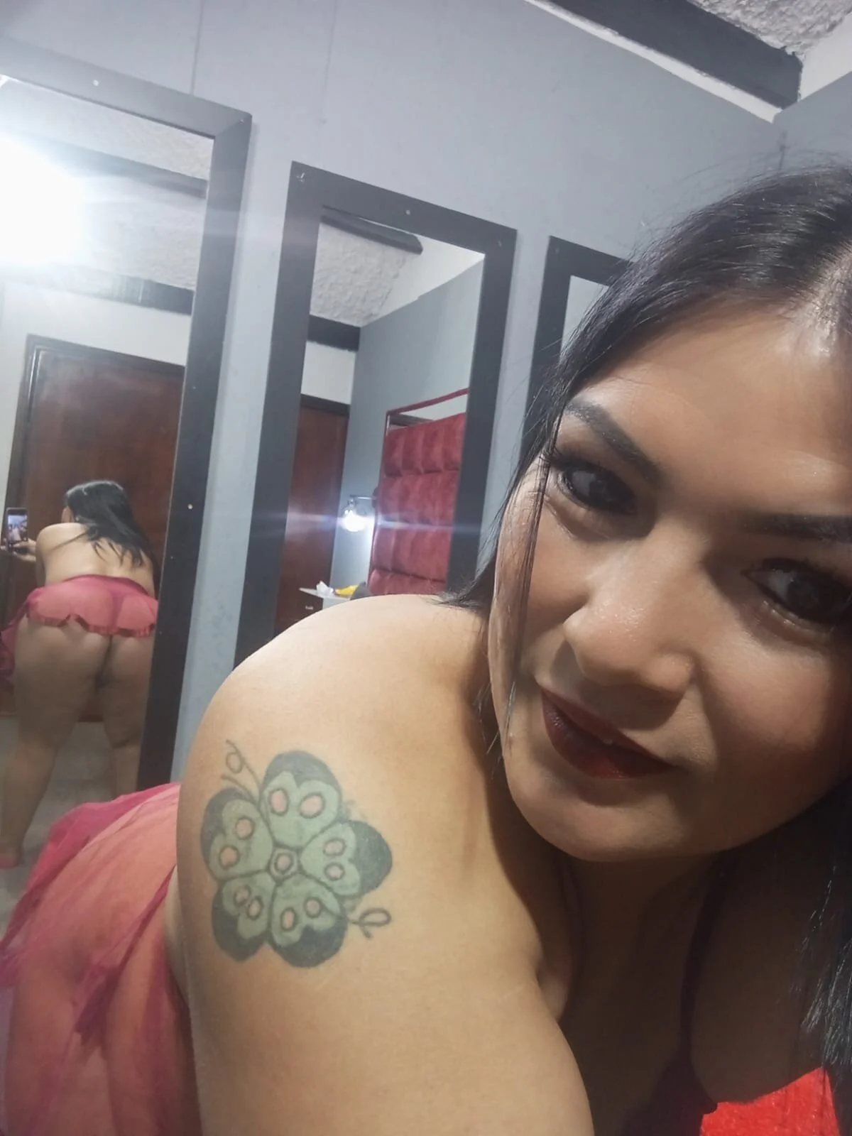 XXX Porn Photo of Nude PENELOPELEWISs 18