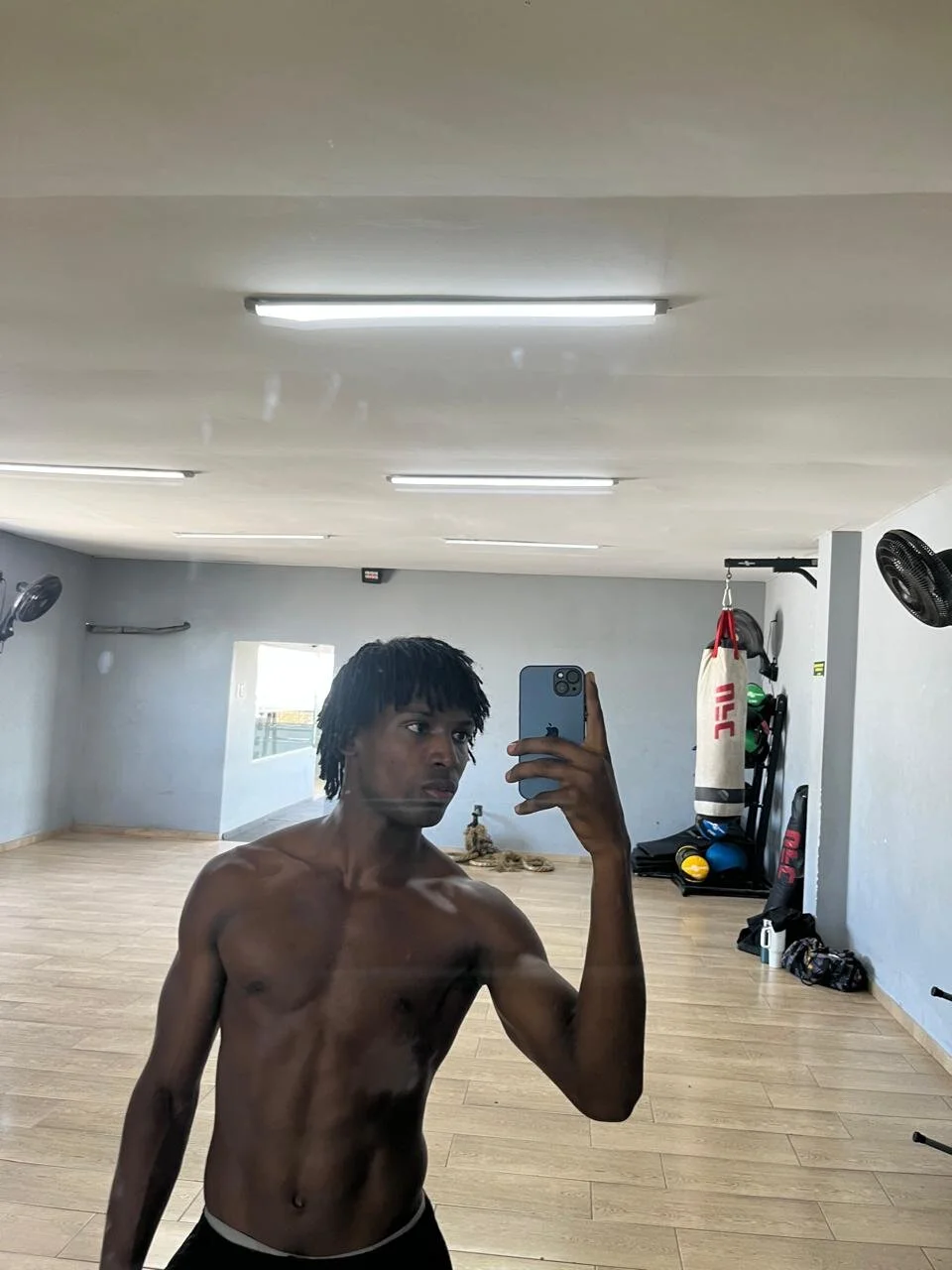 XXX Porn Photo of Nude tau_montes 5