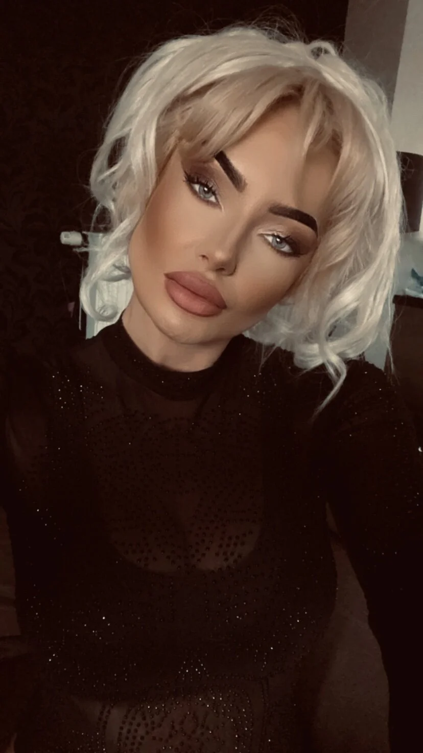 XXX Porn Photo of Nude queenaleksagrey 1