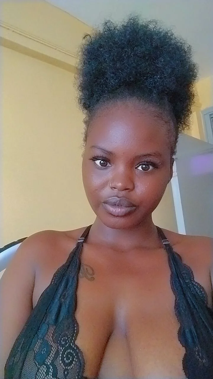 XXX Porn Photo of Nude freaky_belle 4