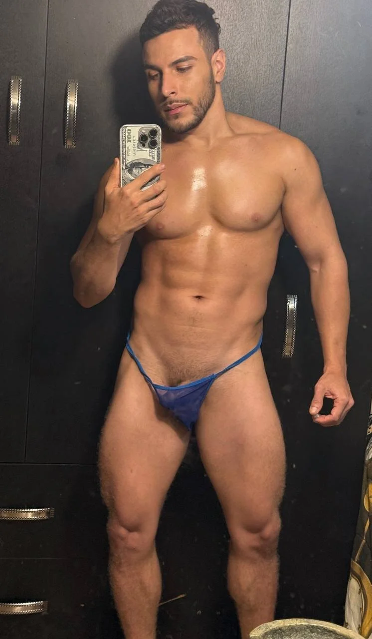XXX Porn Photo of Nude bayronfit 70