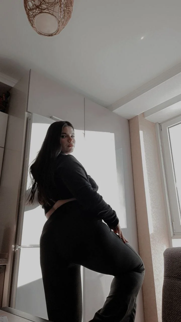 XXX Porn Photo of Nude VictoriaPricee 12