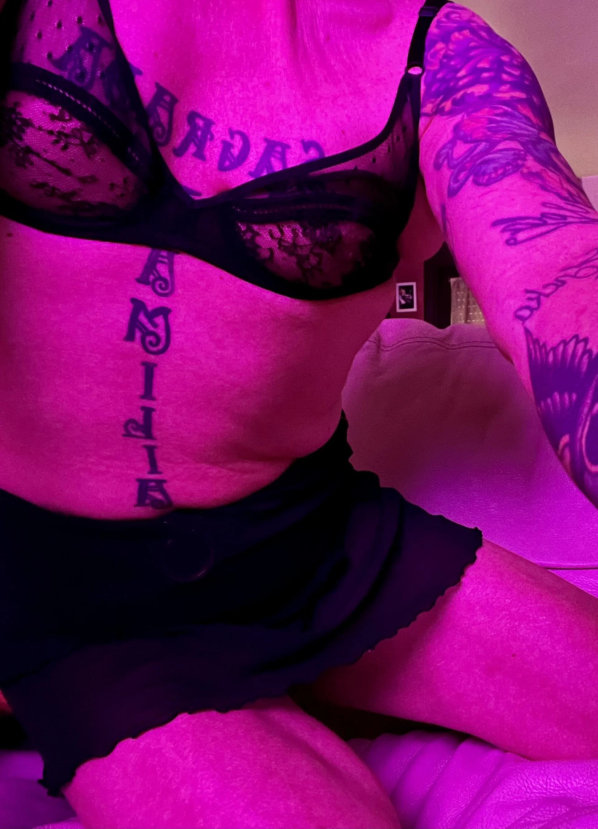XXX Porn Photo of Nude Ladyluve4u 4