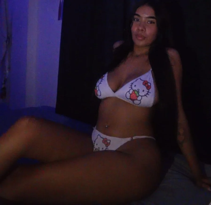 XXX Porn Photo of Nude CandyLips_4 20