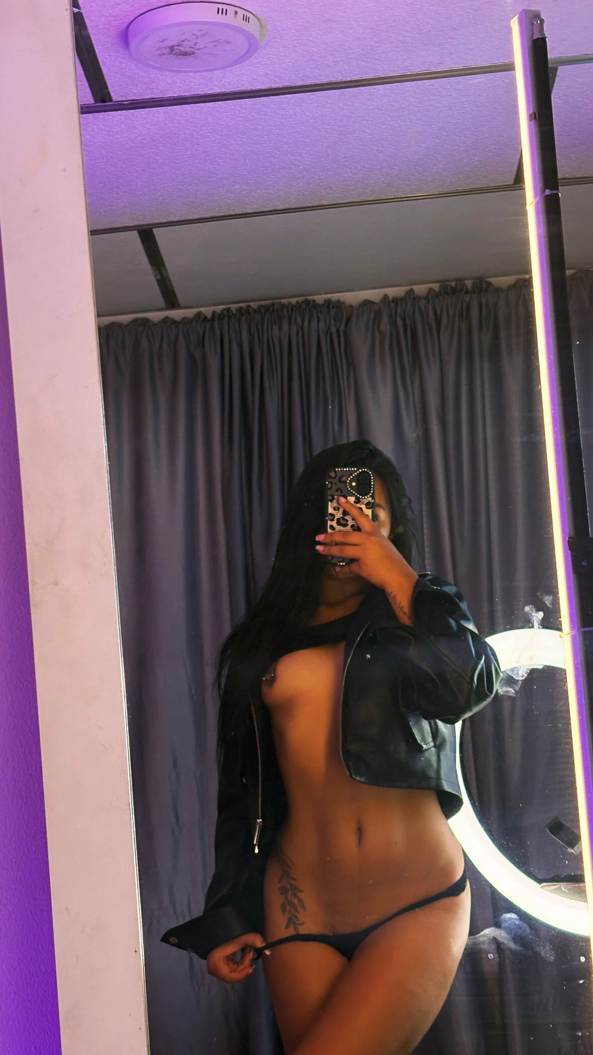 XXX Porn Photo of Nude alessiaferry 200