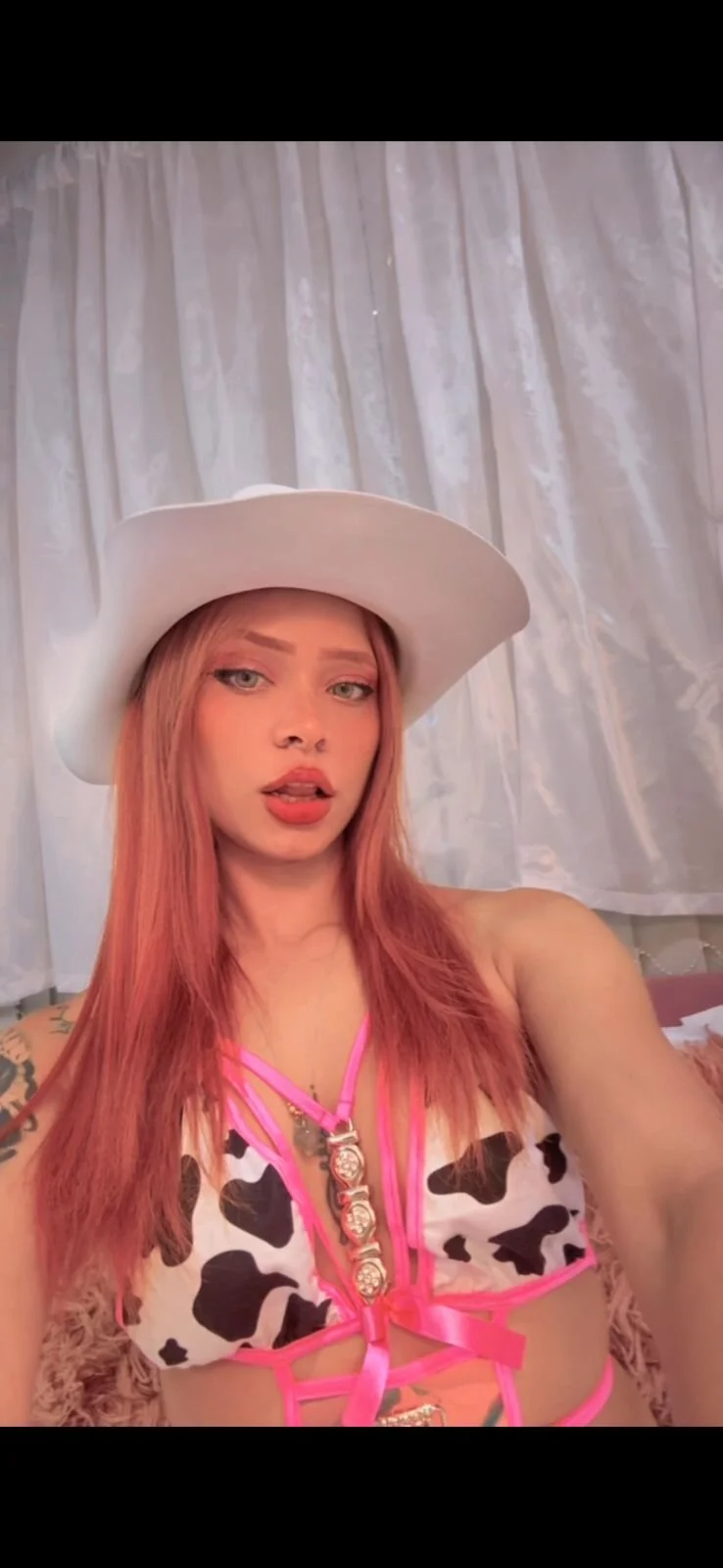 XXX Porn Photo of Nude skinnyoranges 10