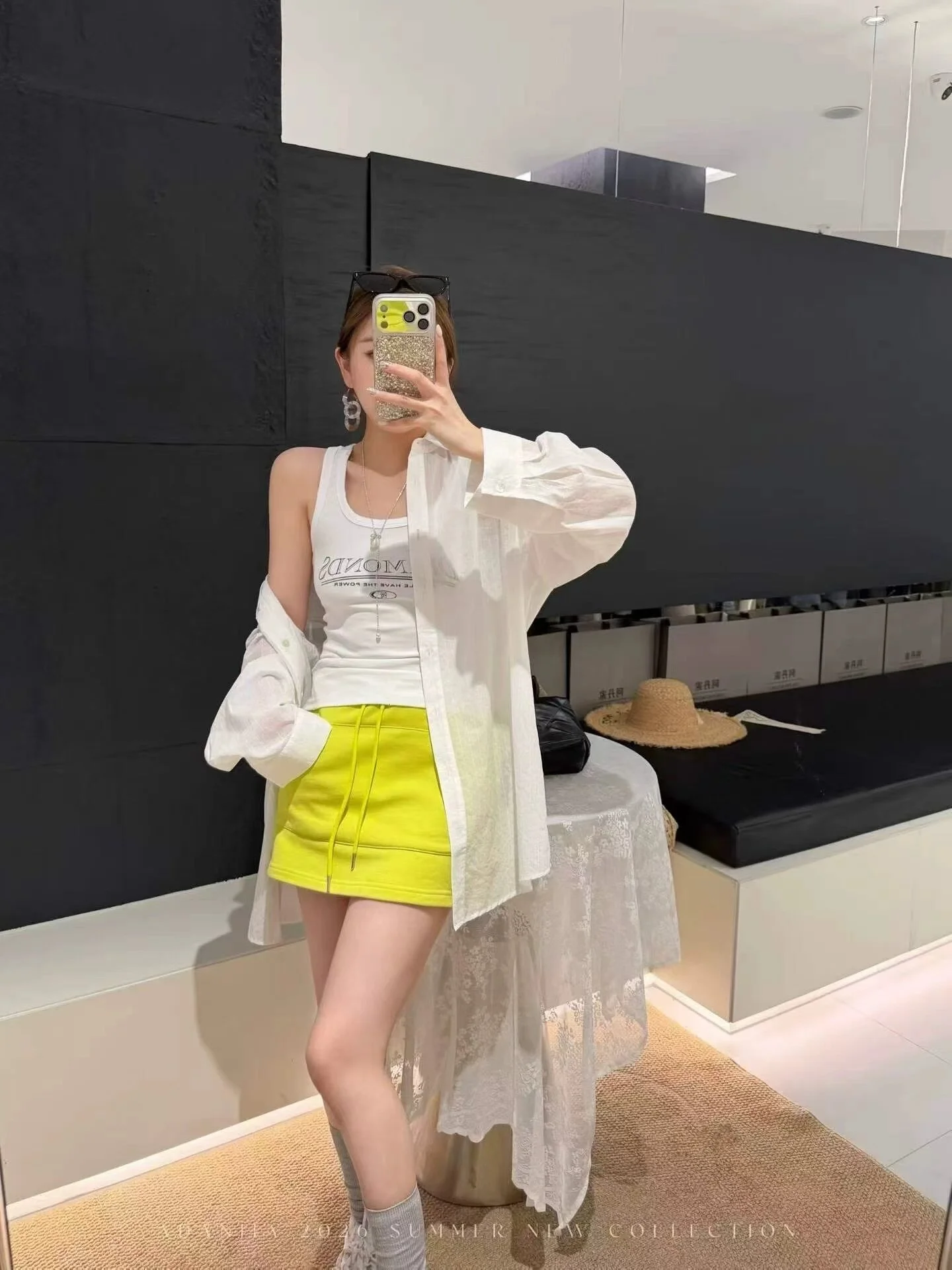 XXX Porn Photo of Nude yimisun01 2