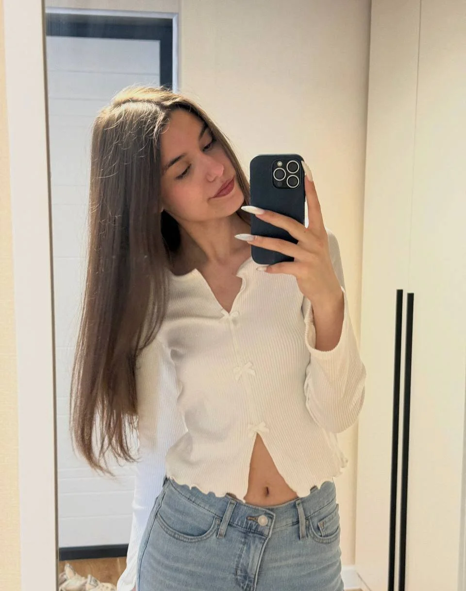 XXX Porn Photo of Nude Arianaaallens_ 3