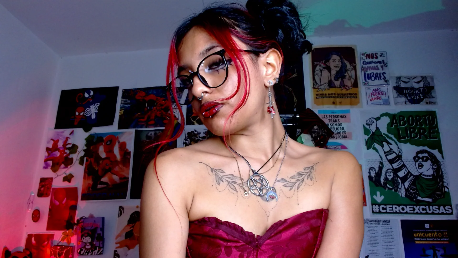 XXX Porn Photo of Nude carolinerue 115