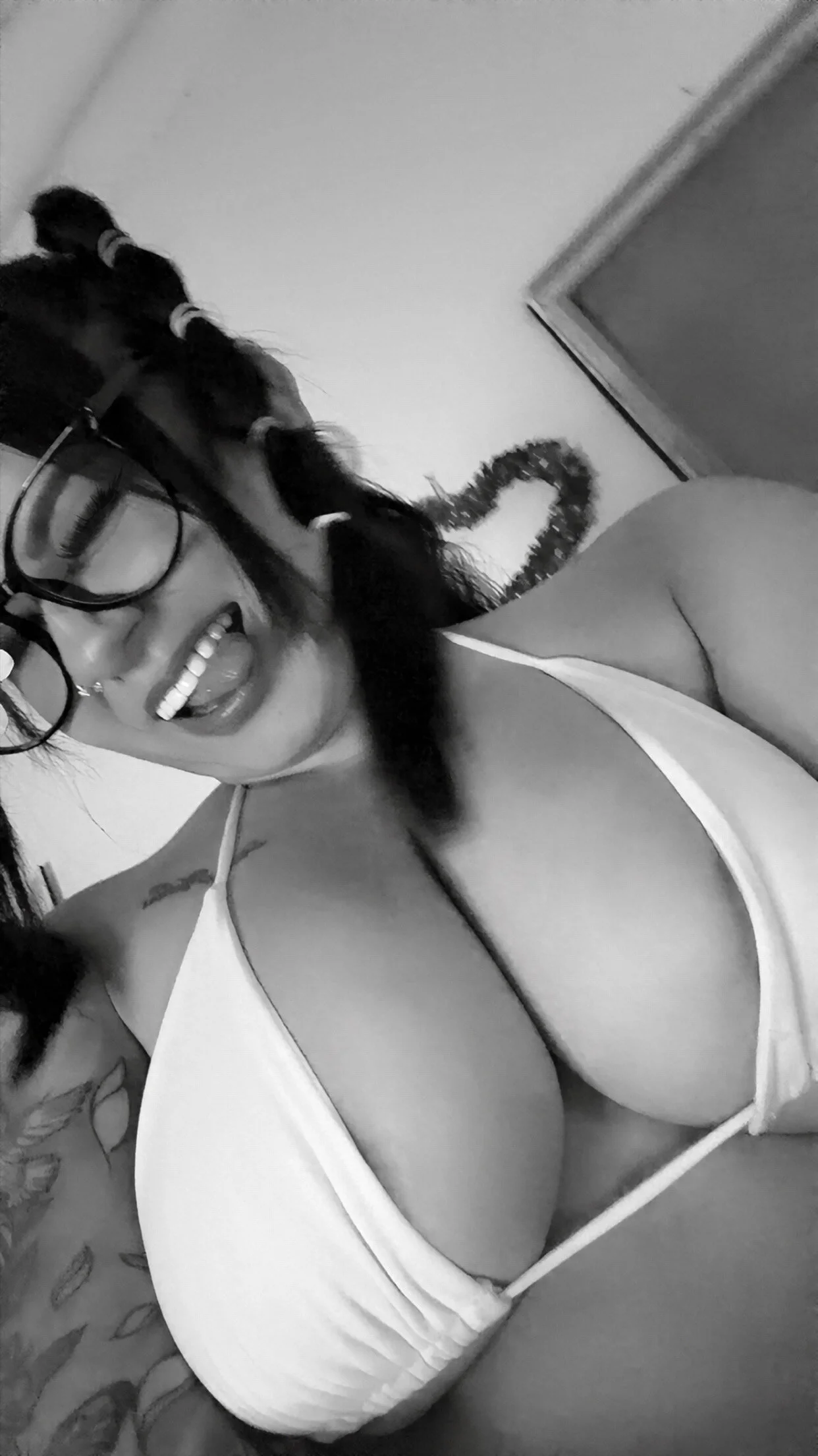 XXX Porn Photo of Nude halana_squirts 72