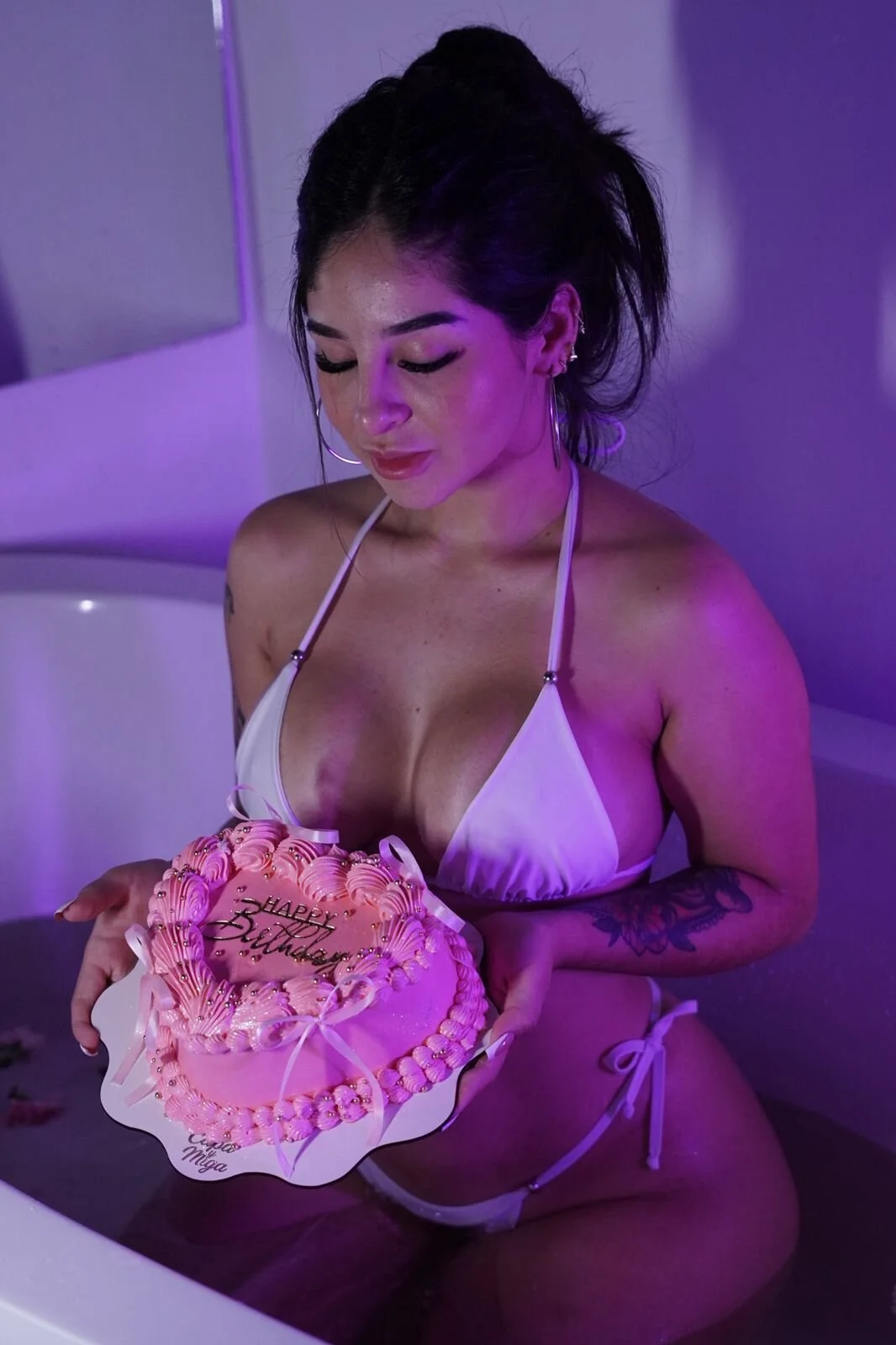 XXX Porn Photo of Nude roxannegomez 140