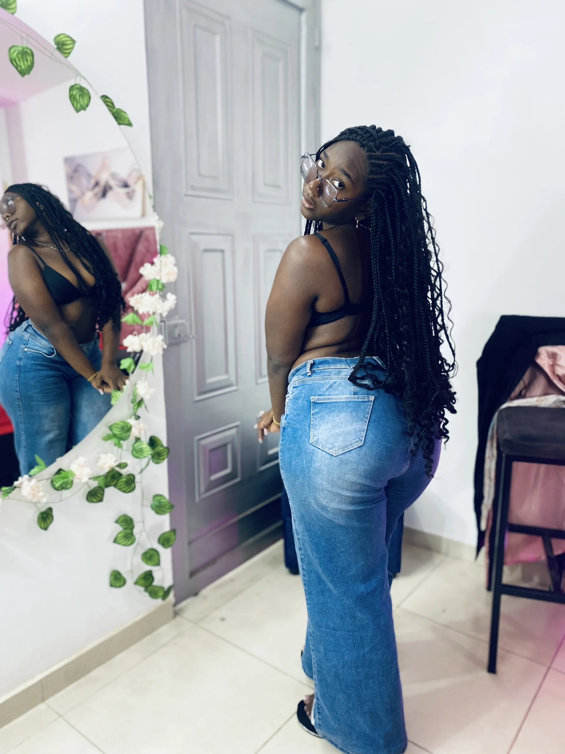 XXX Porn Photo of Nude ZahhyFrequency 89