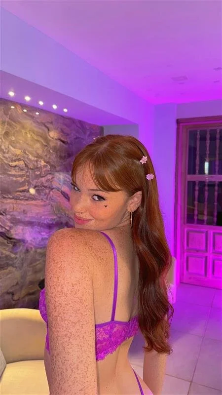 XXX Porn Photo of Nude CorinneRusso 250