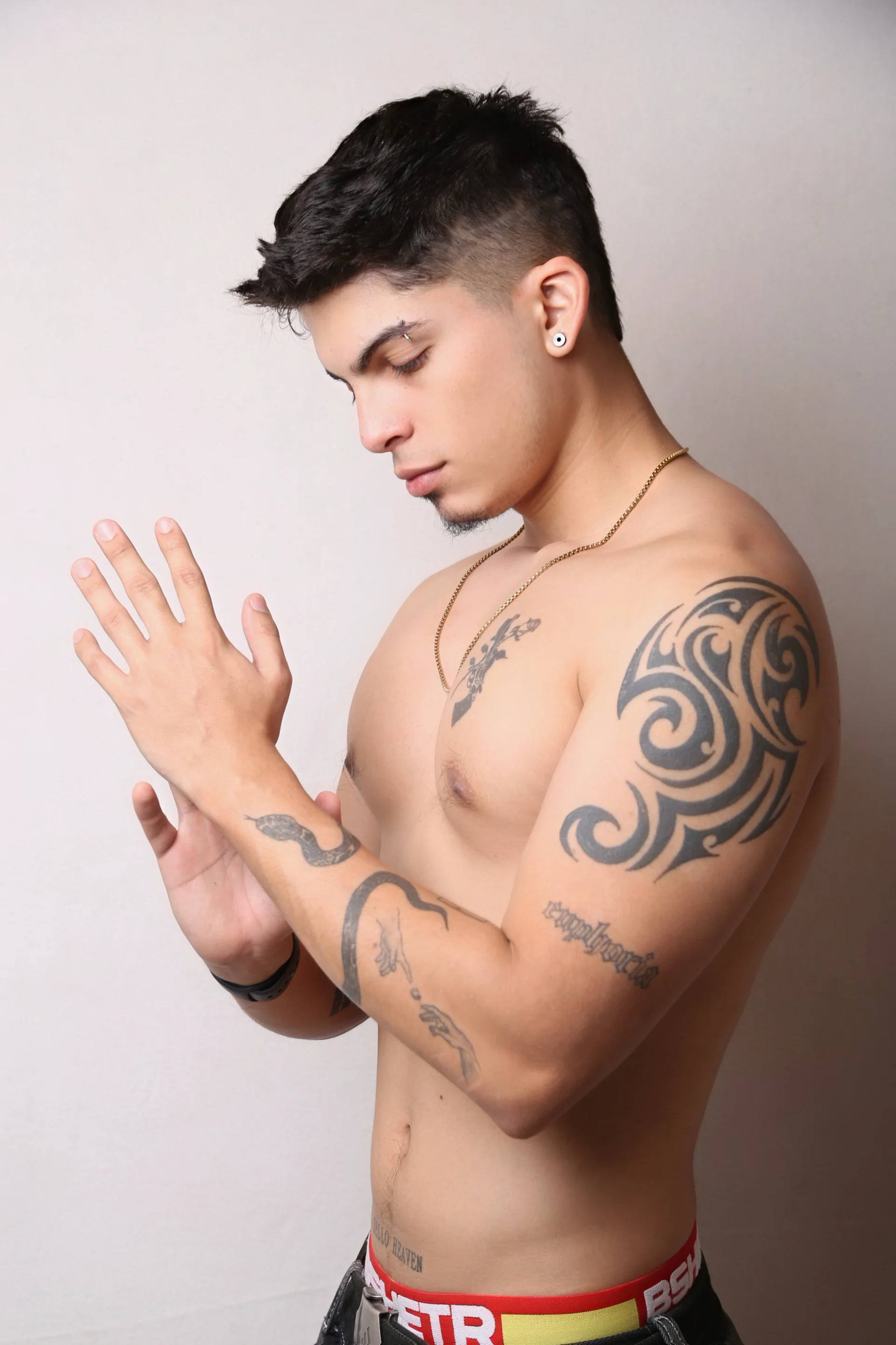 XXX Porn Photo of Nude charlie_hotxxx 16