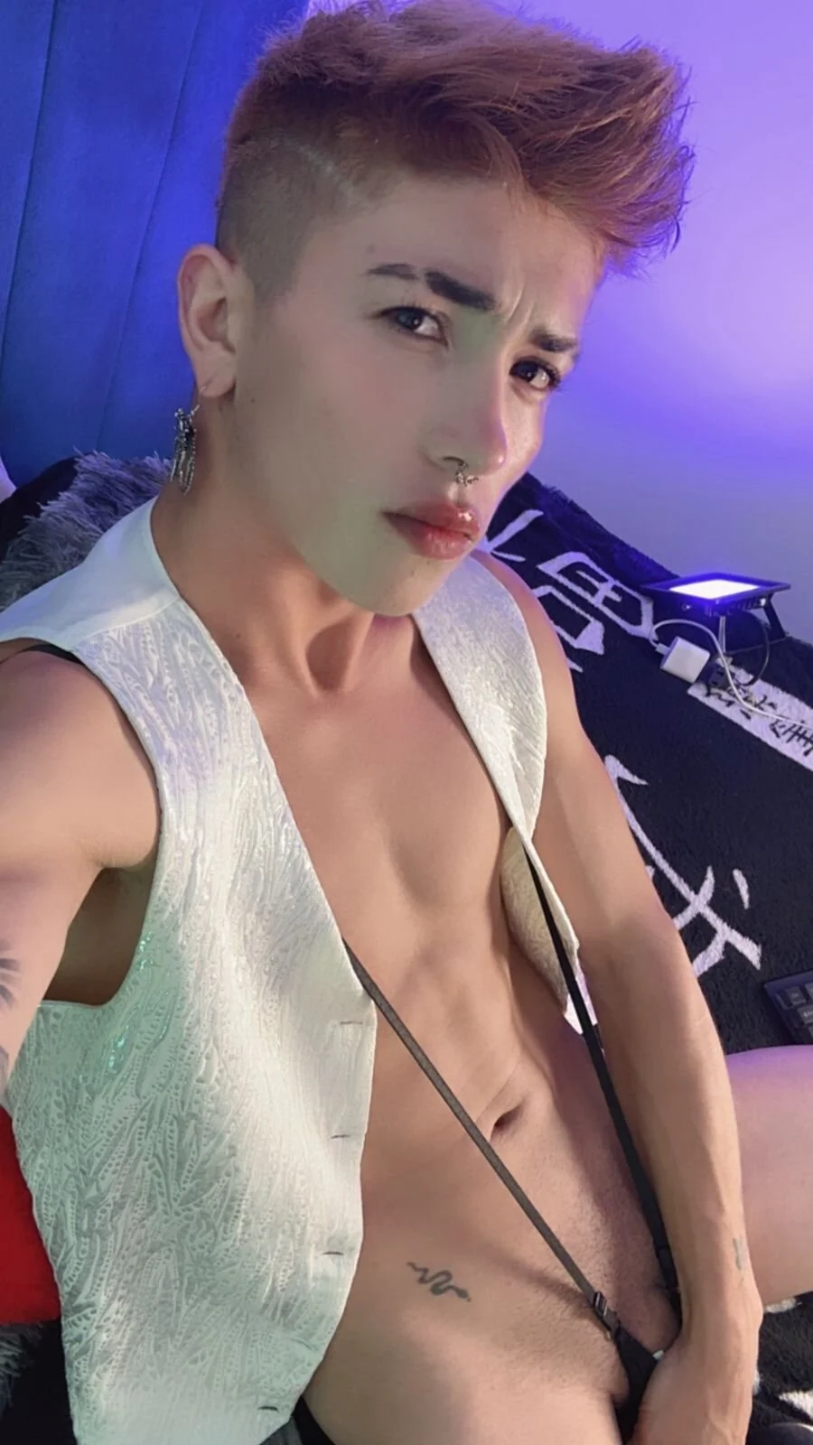 XXX Porn Photo of Nude noahsaint 20