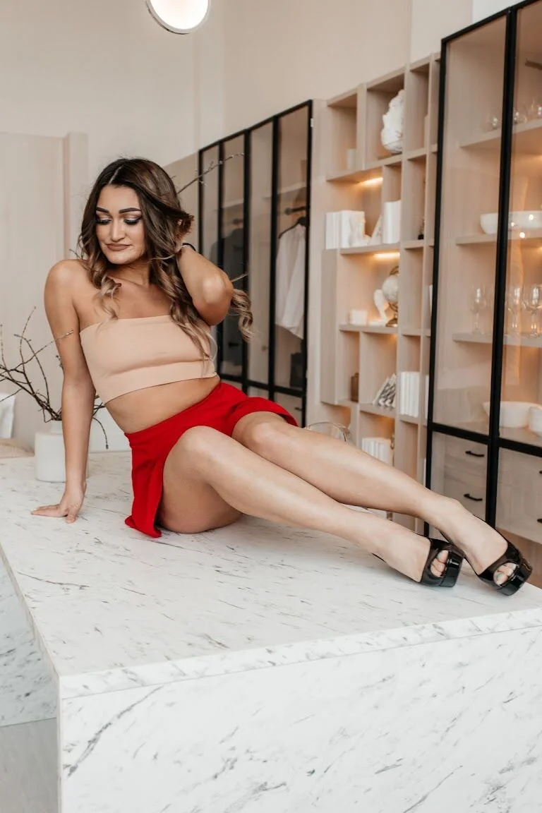 XXX Porn Photo of Nude Queen_baby 11