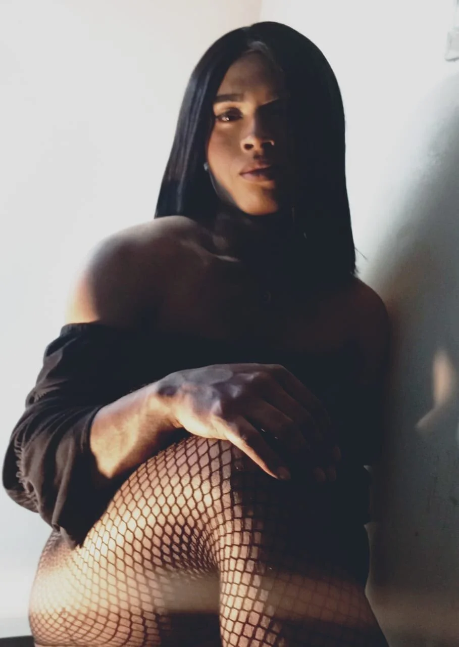 XXX Porn Photo of Nude guinevere_lux 2