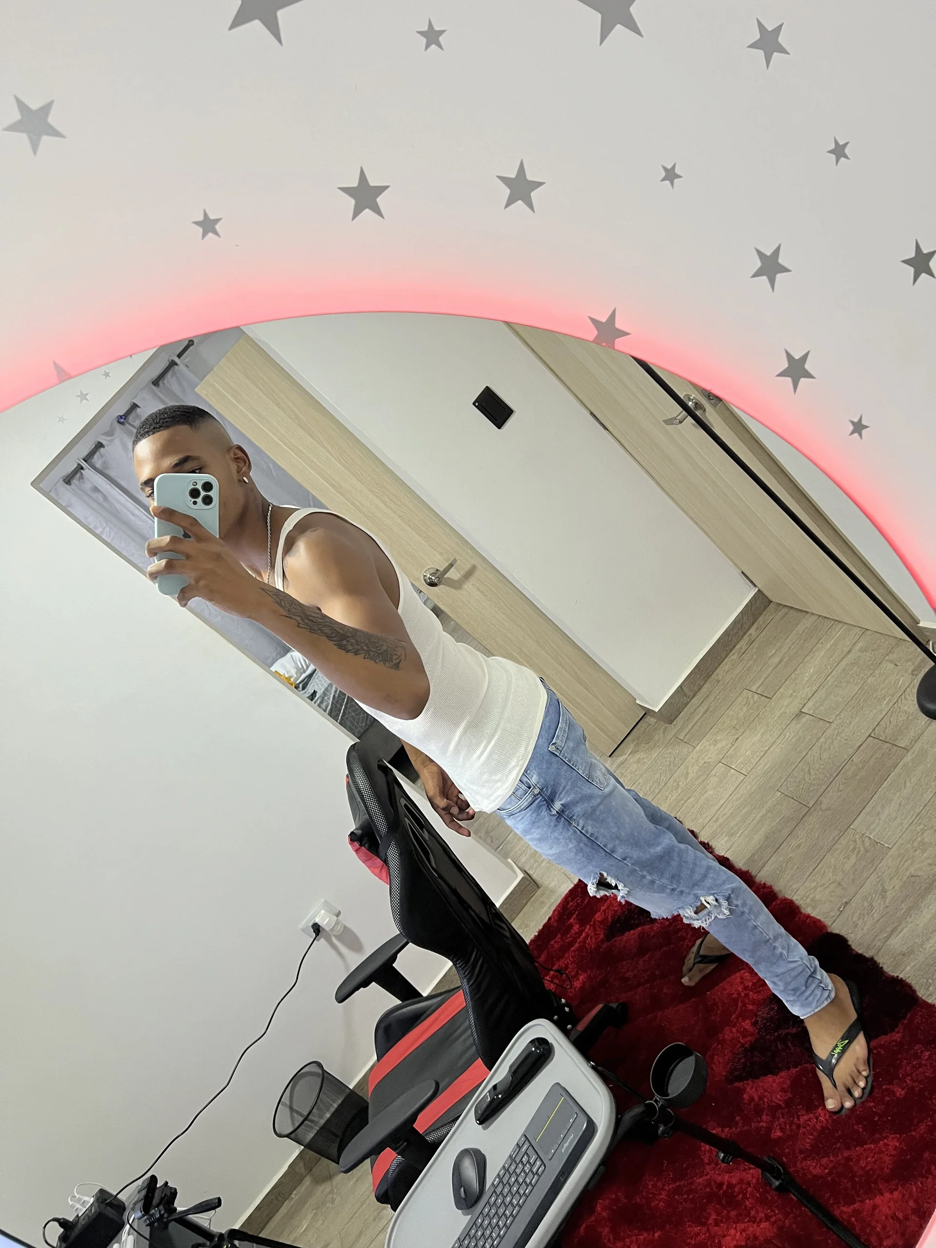 XXX Porn Photo of Nude TROYWESLY- 1