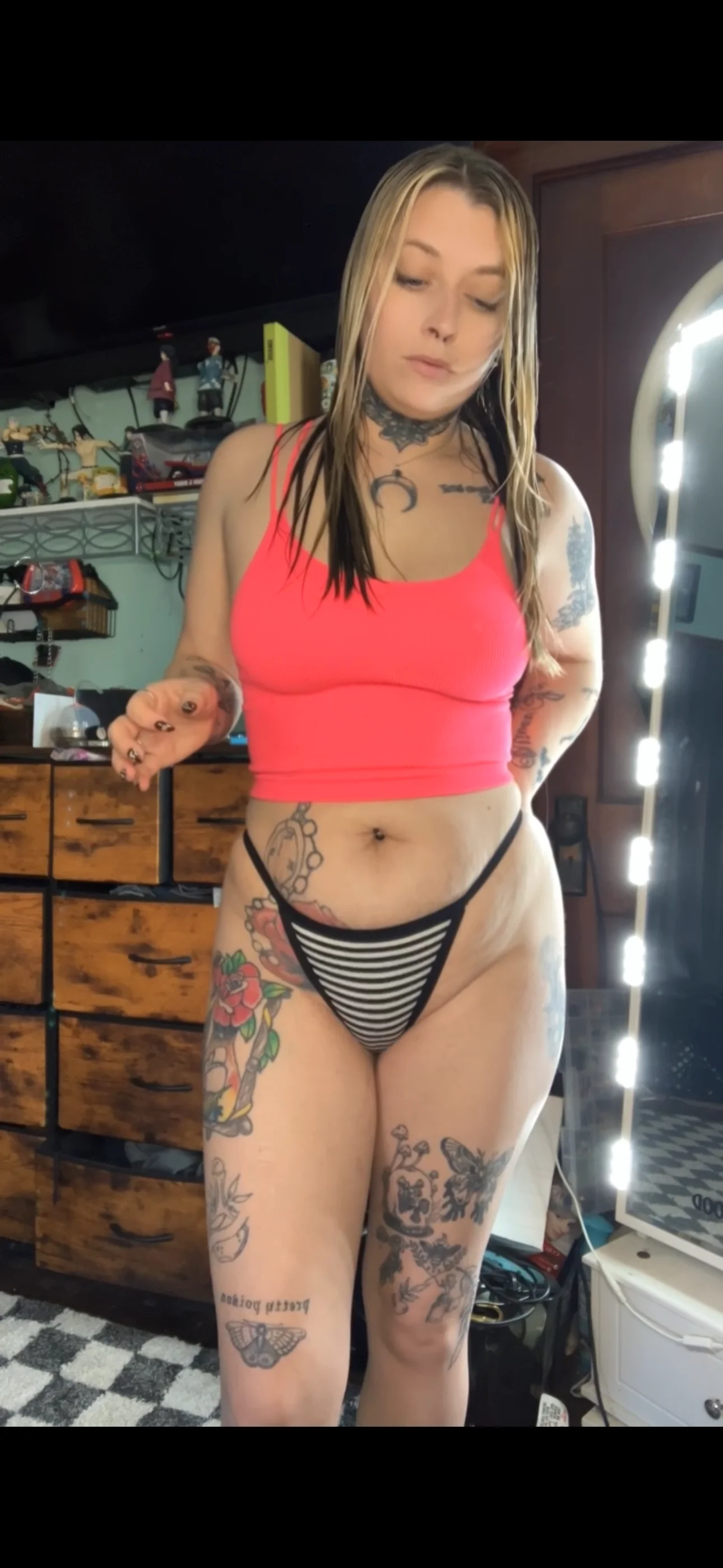 XXX Porn Photo of Nude Brat333 6