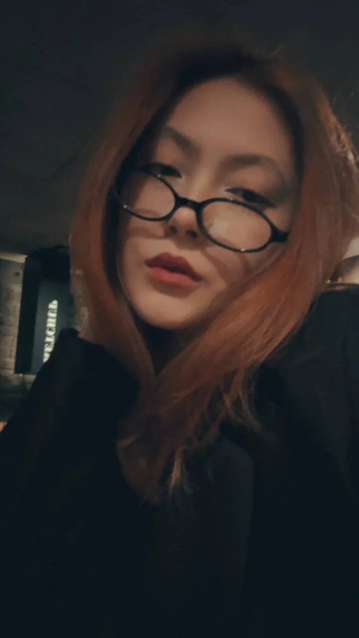 GoddamnSheSoHot