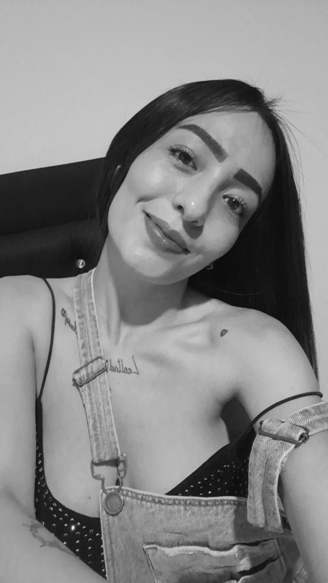 XXX Porn Photo of Nude bulma_milk 16