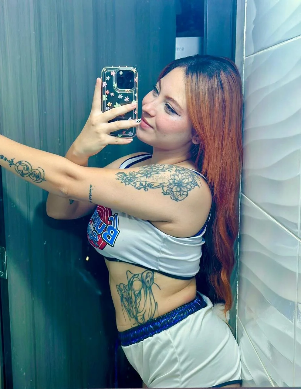 XXX Porn Photo of Nude izyzys_baker 37