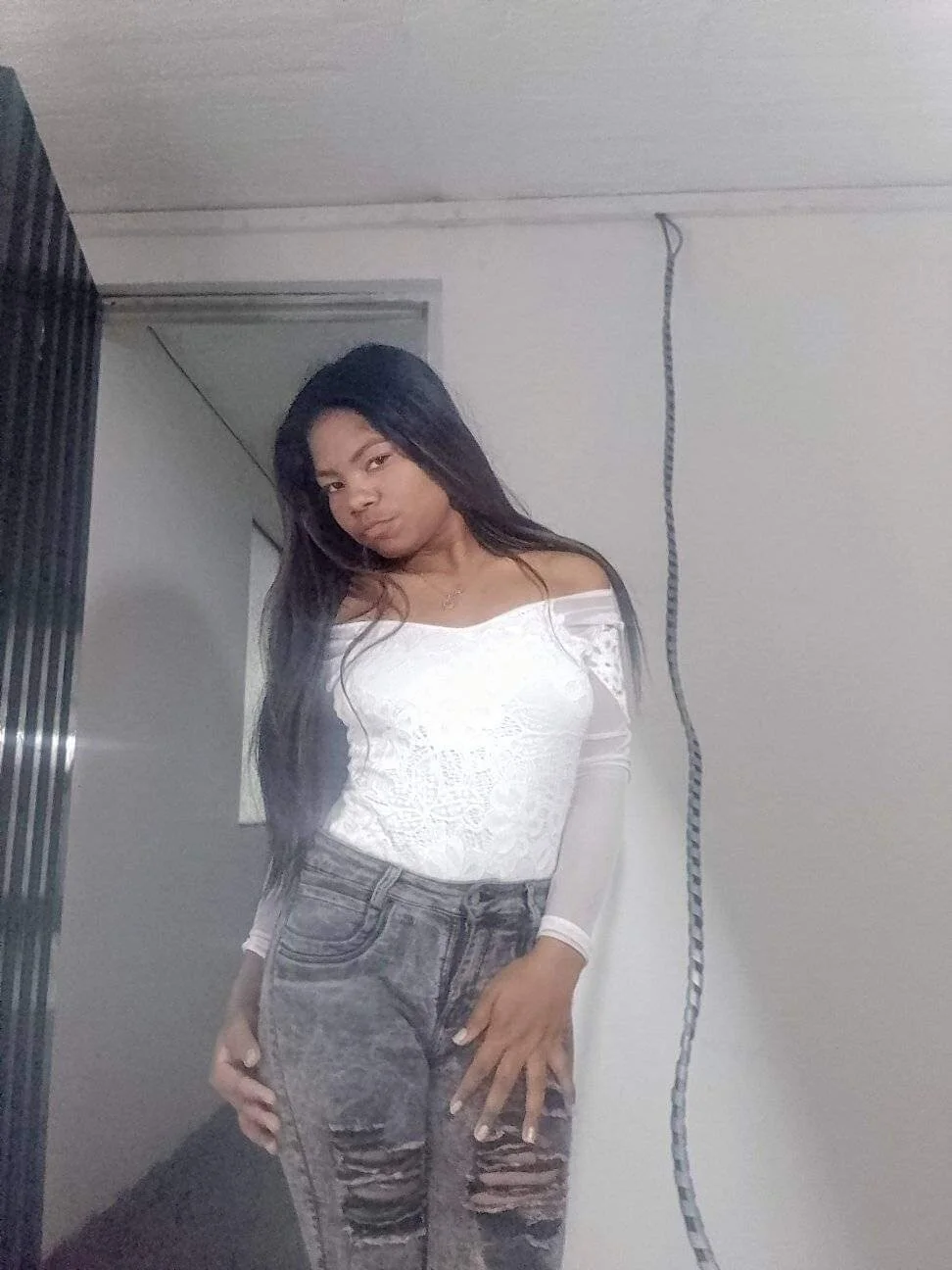 XXX Porn Photo of Nude Laurizolson 16