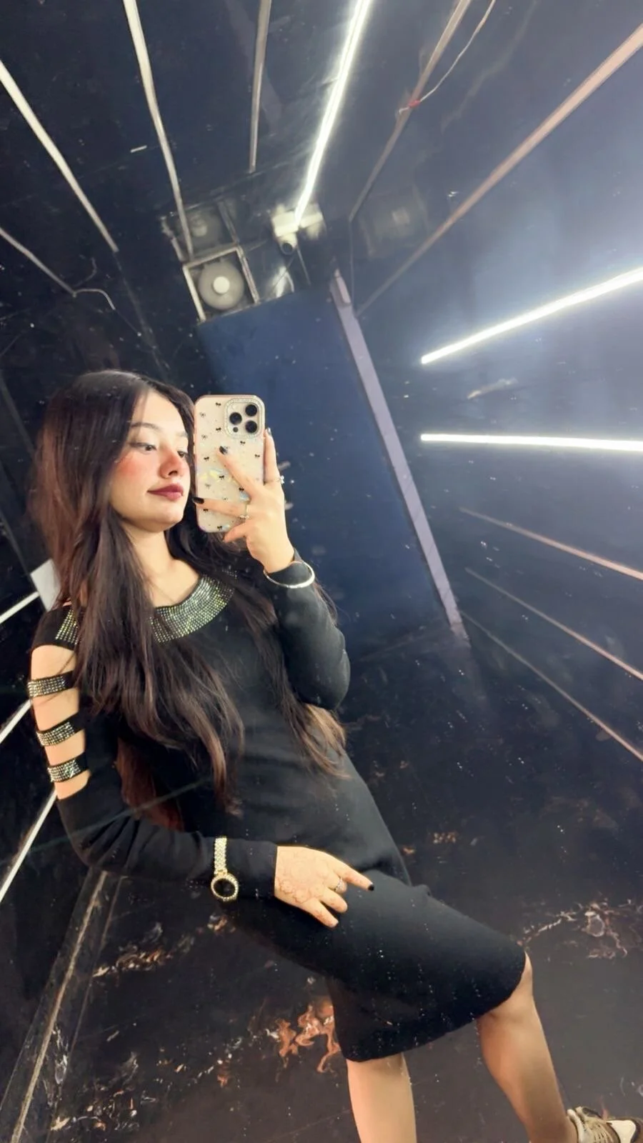 XXX Porn Photo of Nude Ai_Manvii 5