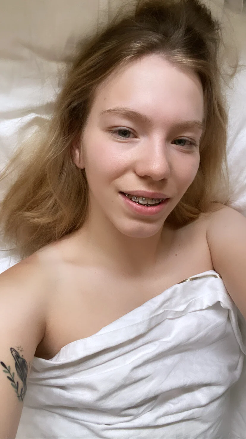 XXX Porn Photo of Nude KinsleyHottie 63