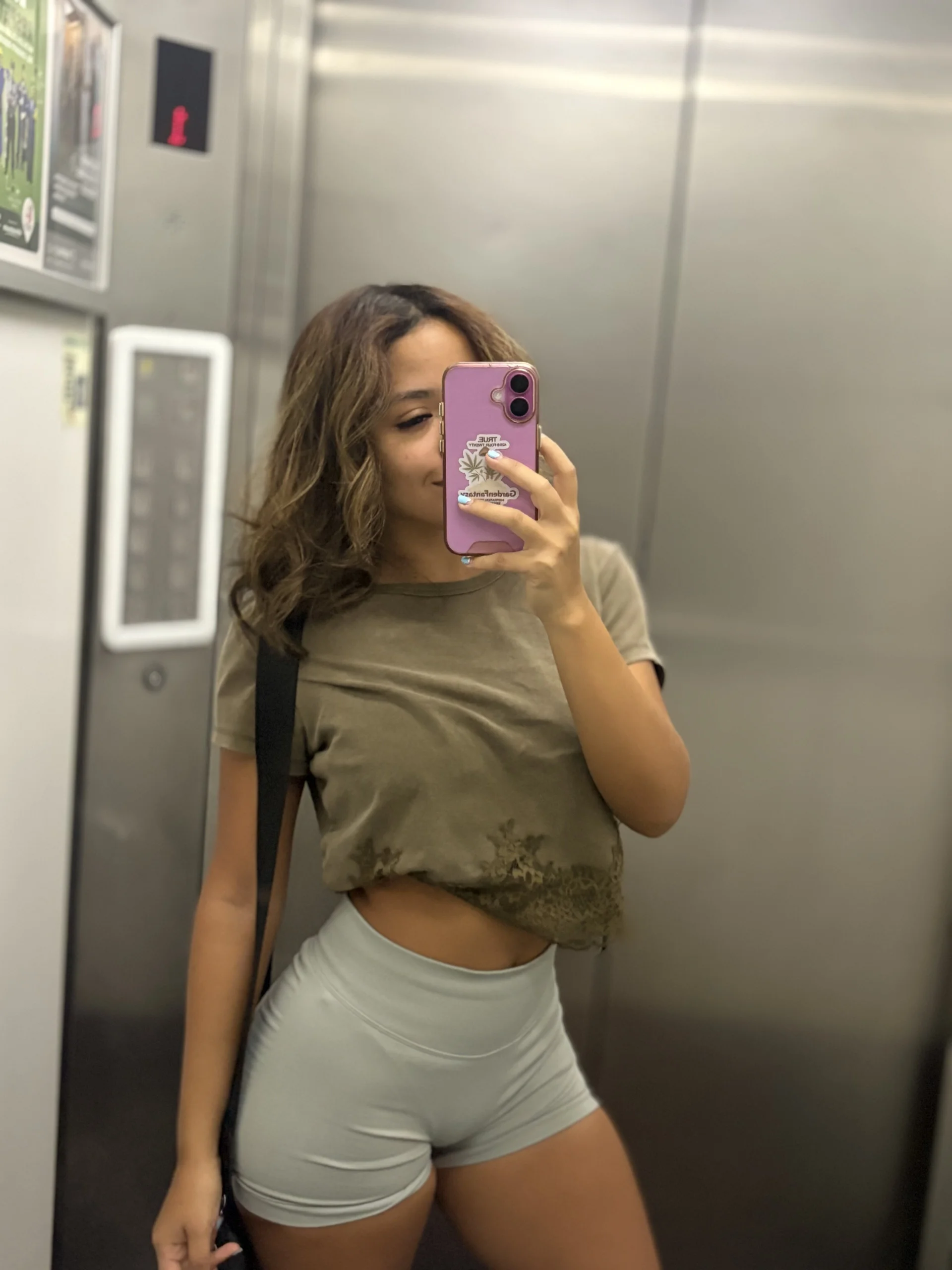 XXX Porn Photo of Nude maddiebratt 10