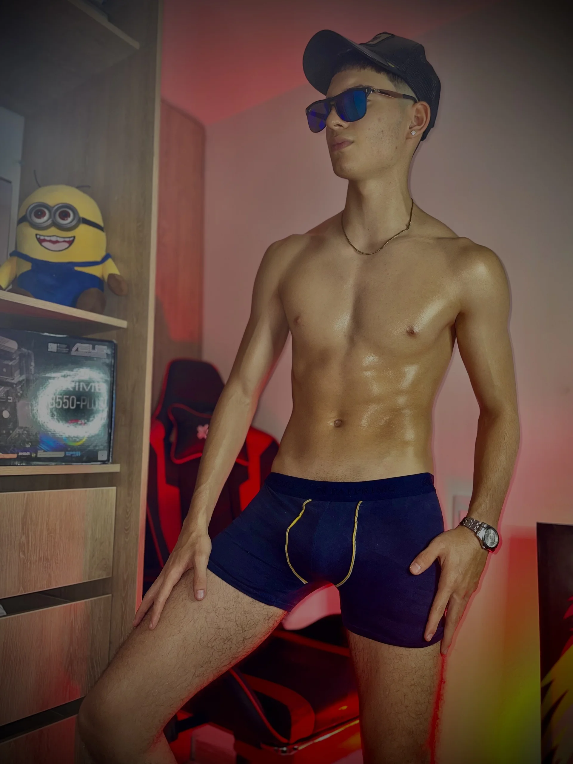 XXX Porn Photo of Nude god_drake 33