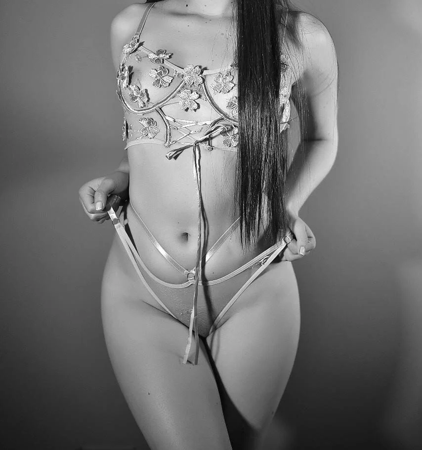 XXX Porn Photo of Nude Hillary_myers__ 5