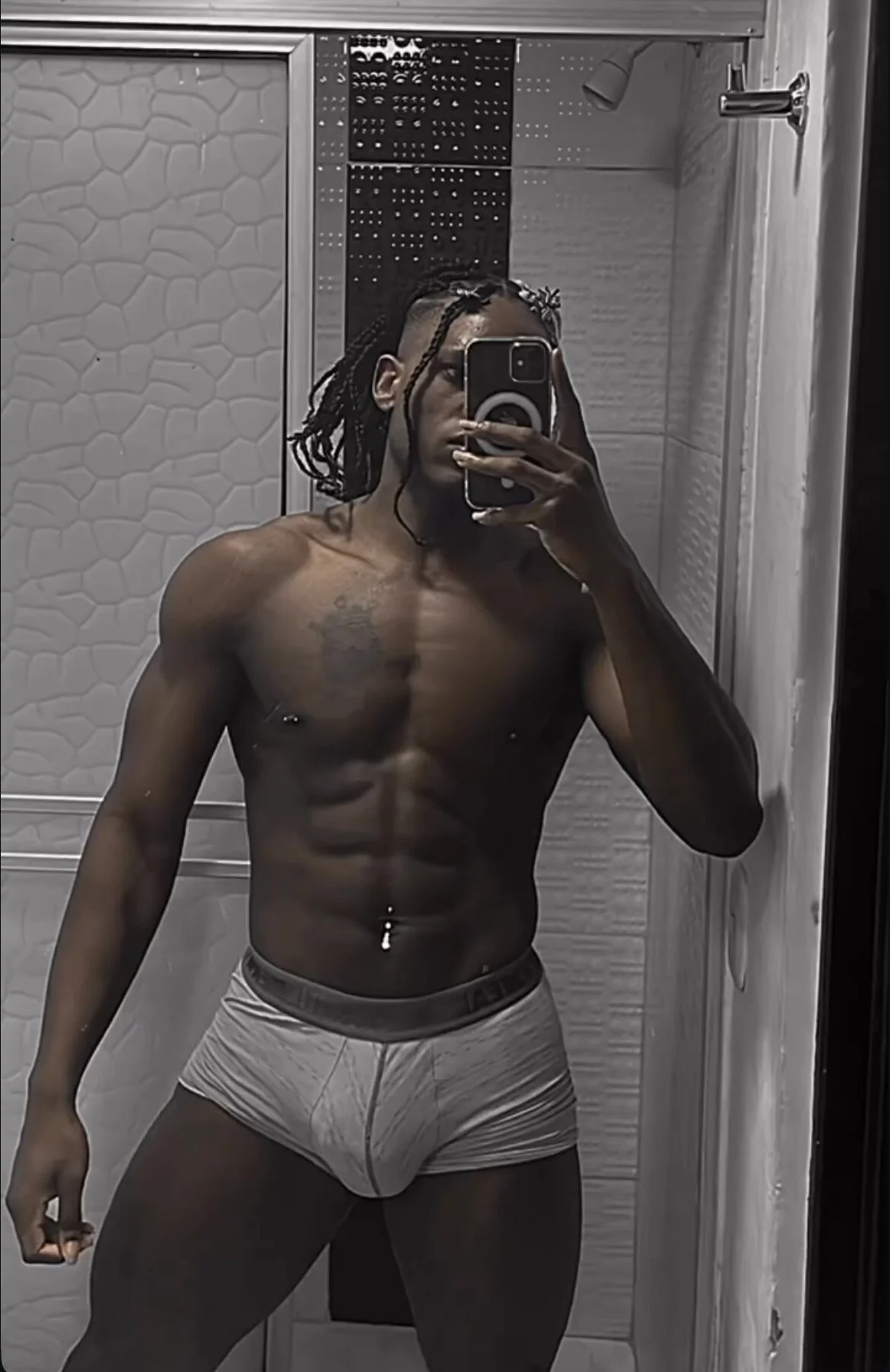 XXX Porn Photo of Nude edwin_mosquera1 5
