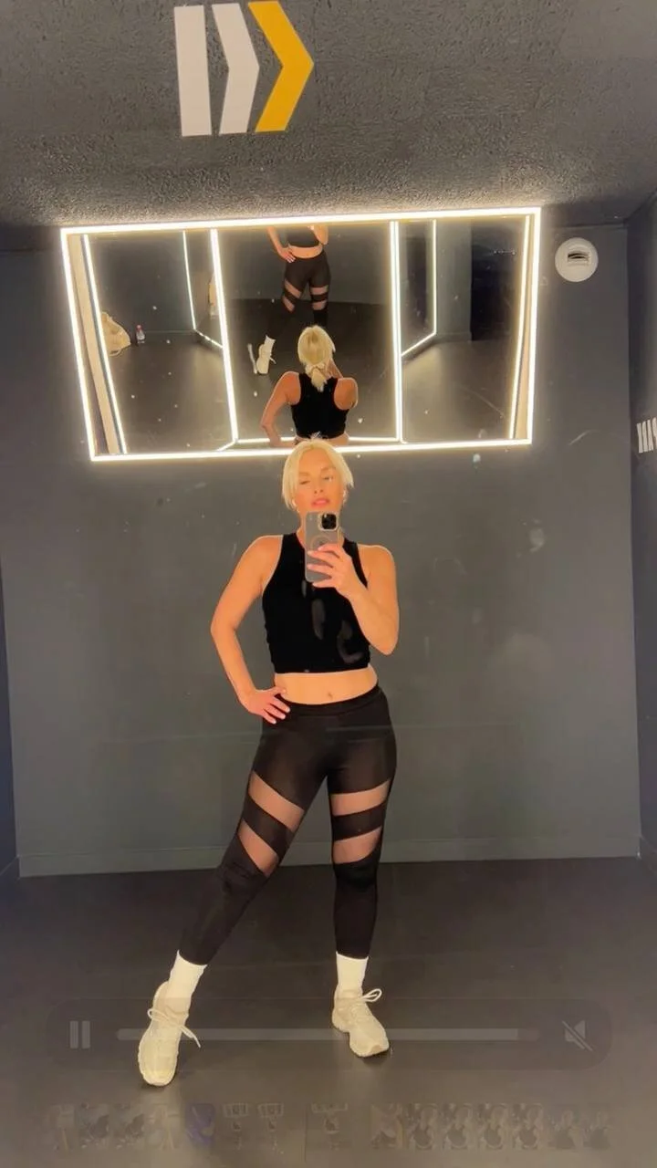 XXX Porn Photo of Nude yourfavmarina 3