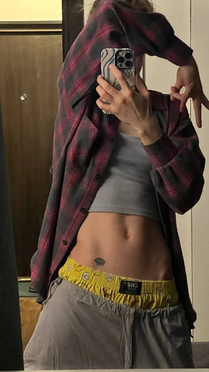 XXX Porn Photo of Nude KatiKate 4