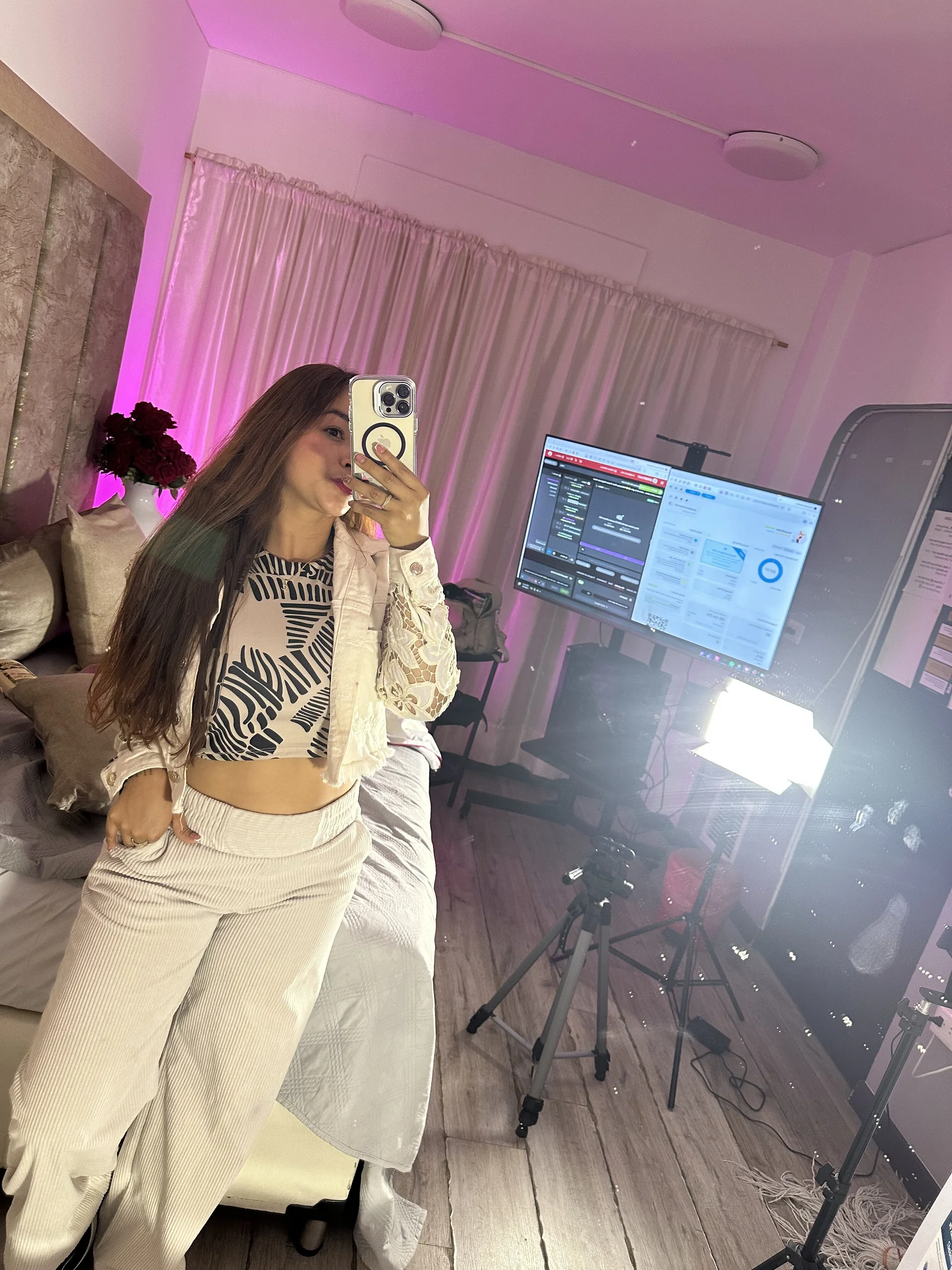 XXX Porn Photo of Nude KenaiGales 48