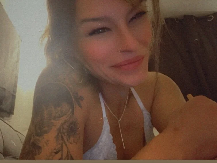 XXX Porn Photo of Nude Rileyy7tk 1